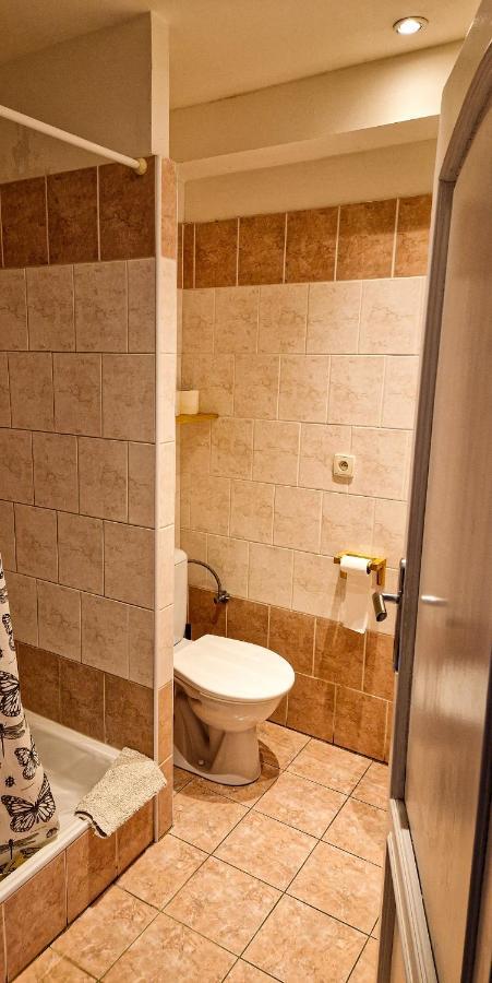 Hotel Ned Hockey نيمبورك المظهر الخارجي الصورة